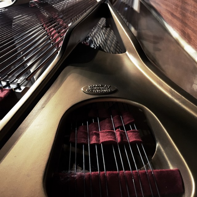inside-the-piano